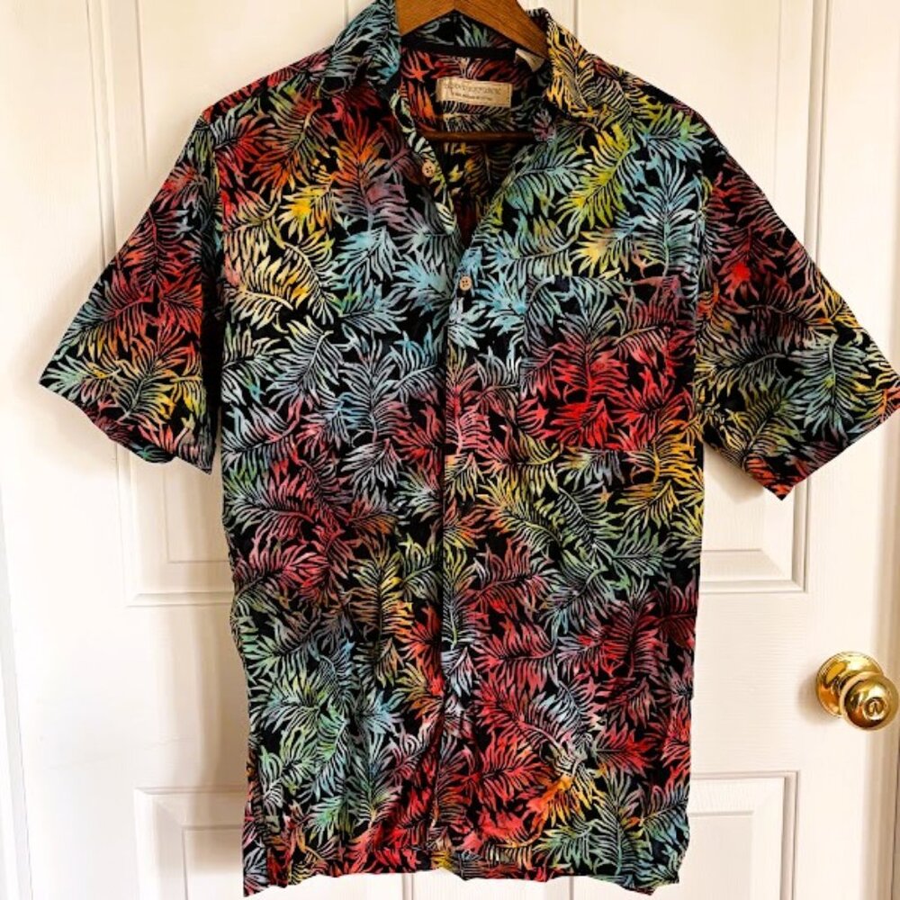 Island Republic Men's Button Front Hawaiian Camp Shirt Small Tropical Leaves